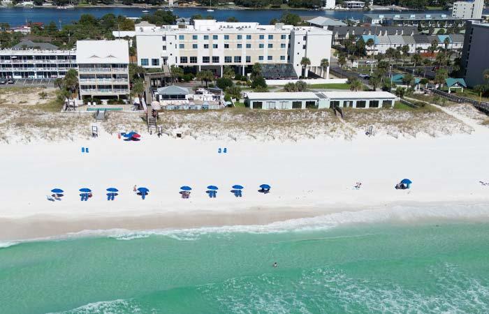 Waterfront Hotel With Balcony in Fort Walton Beach FL