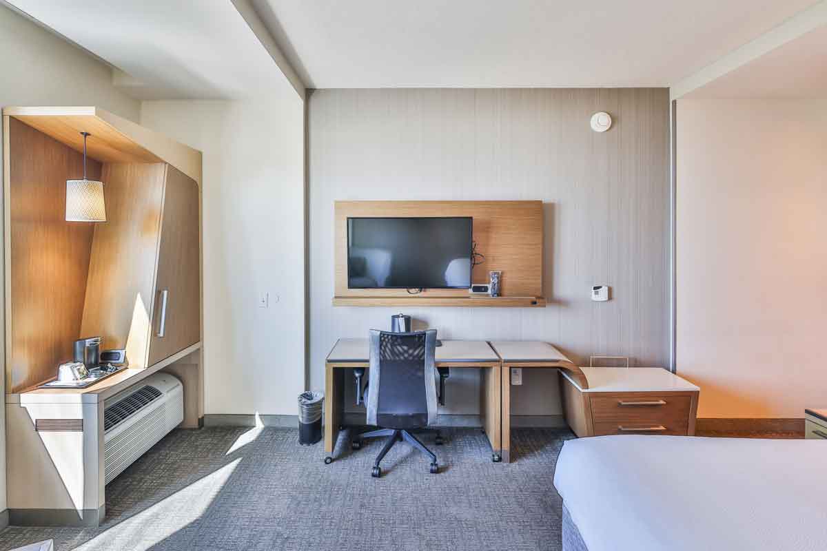 Sundrift Inn oceanfront king 3 room in Fort Walton Beach Florida with workspace and modern amenities