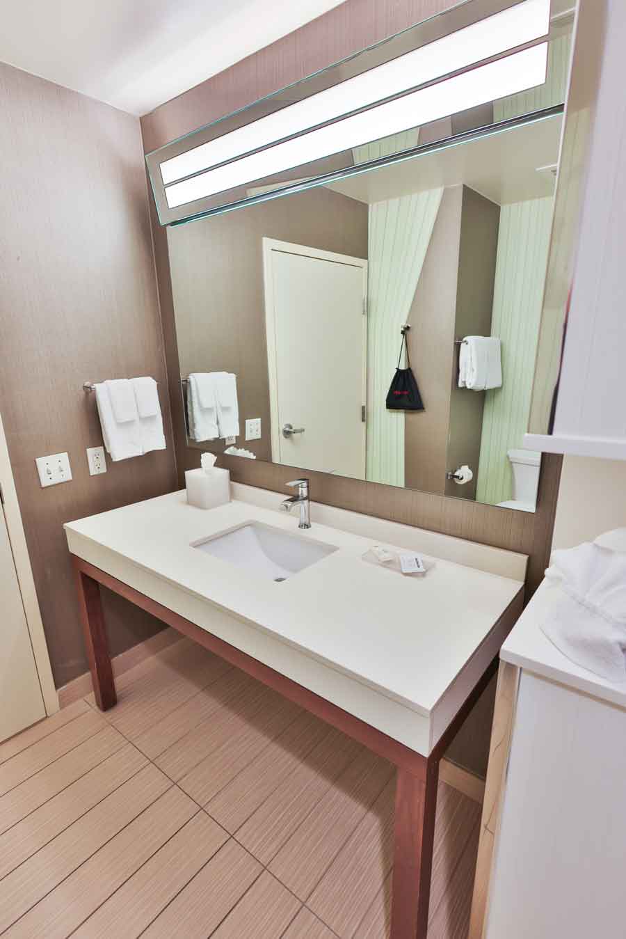 Sundrift Inn standard king bathroom sink and vanity in Fort Walton Beach Florida