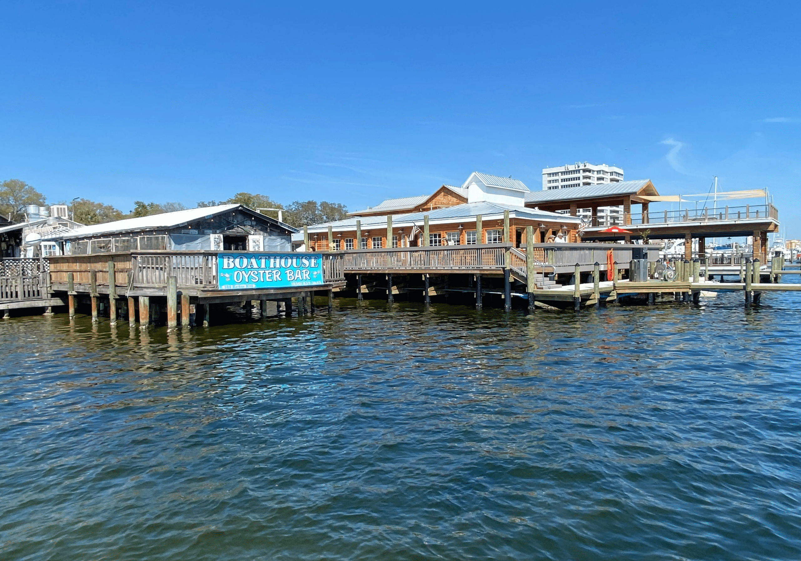 waterfront restaurant on the Destin Harbor in Destin Florida