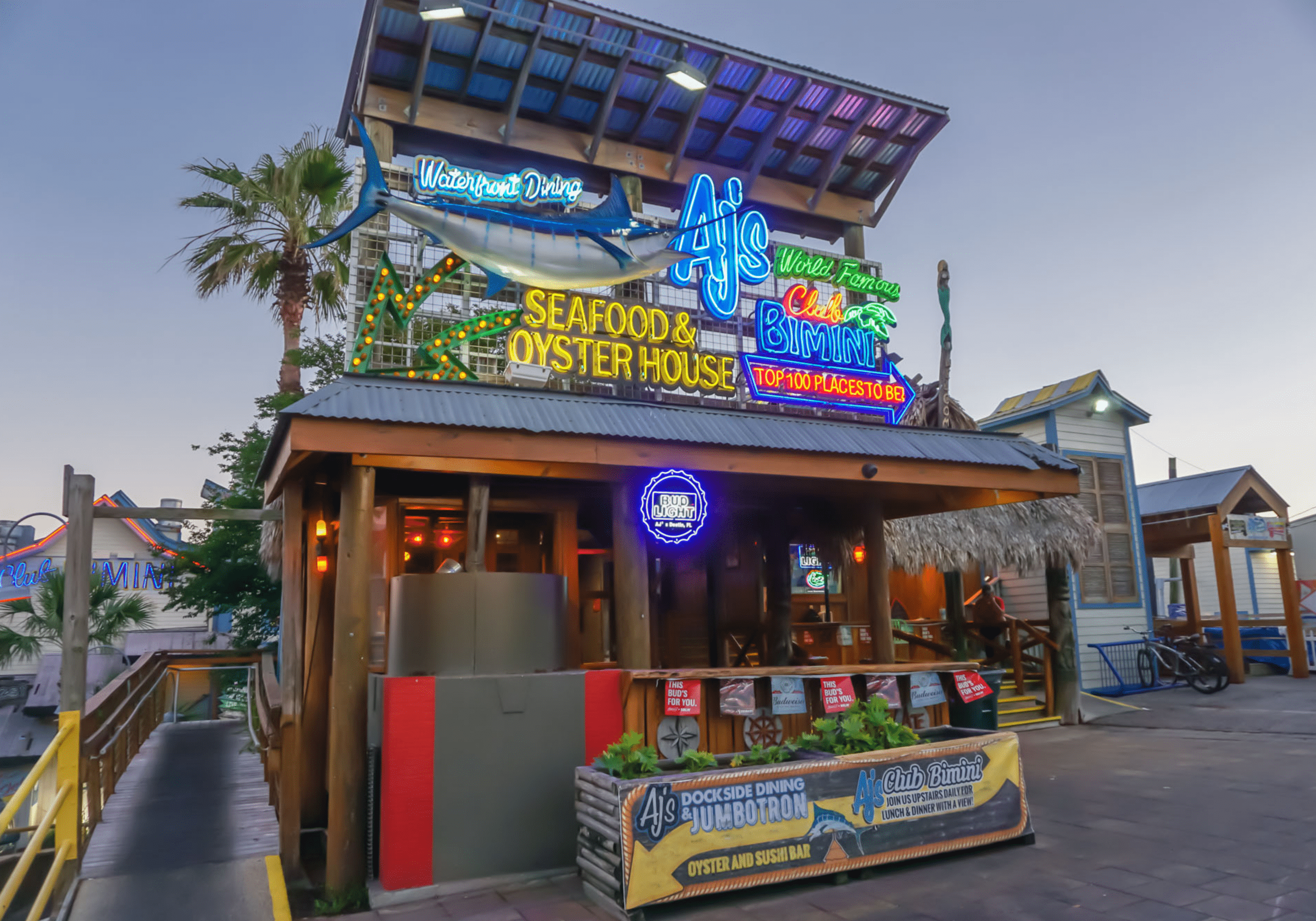 AJ’s Seafood and Oyster Bar on the Destin Harbor in Destin Florida